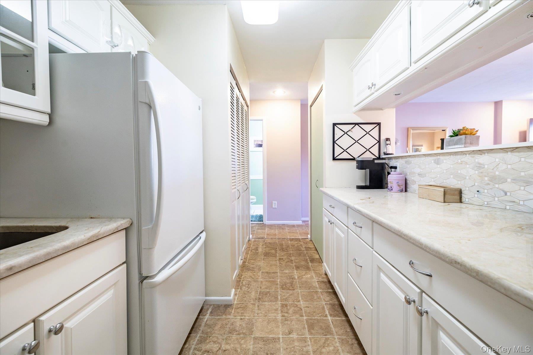 100 Daly Boulevard 2715 Property Photo 10
