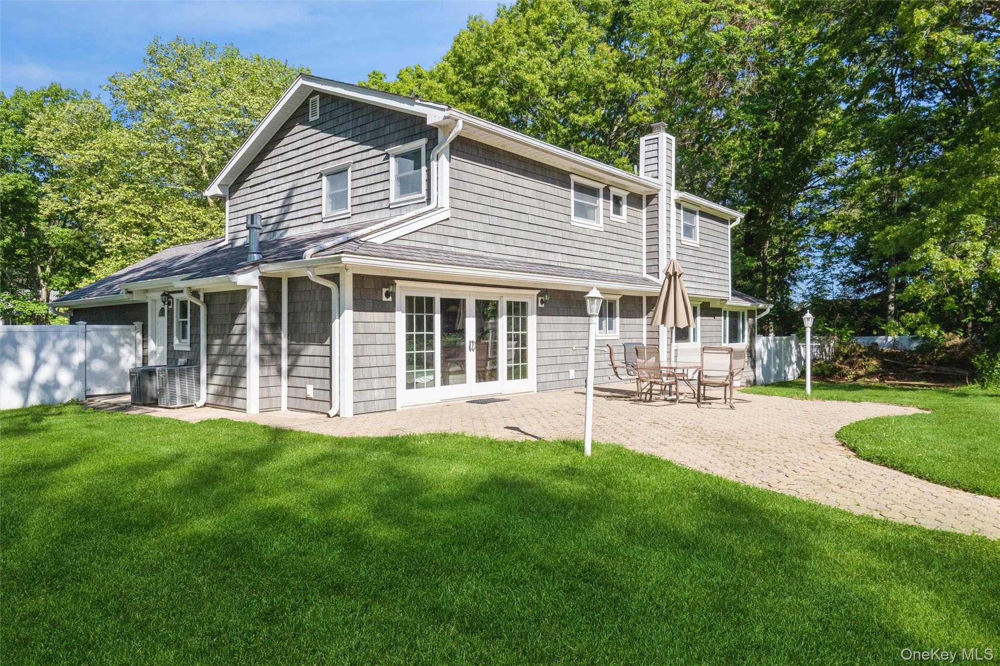 5 Blossom Street Property Photo 34