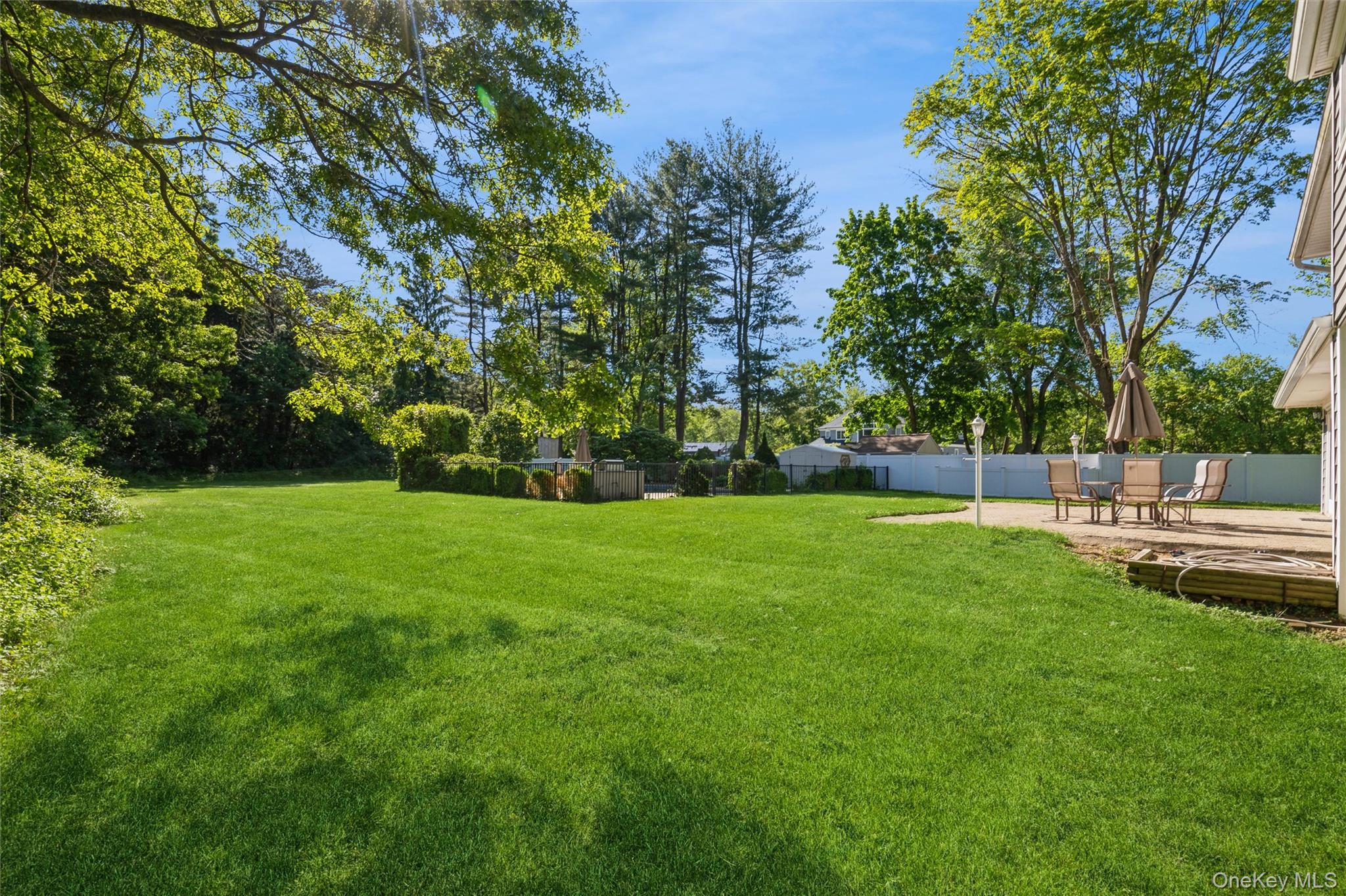 5 Blossom Street Property Photo 35