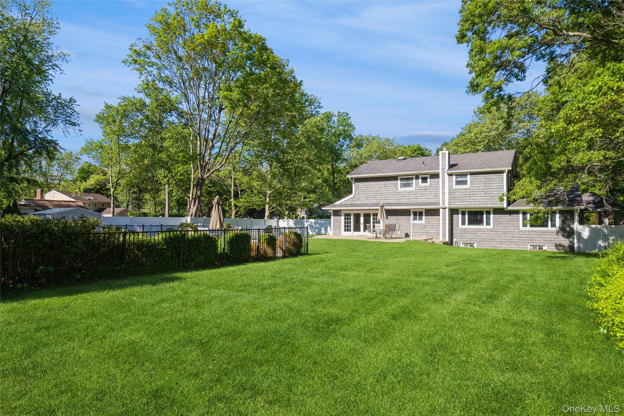 5 Blossom Street Property Photo 37