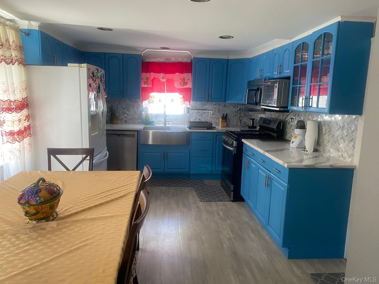 8 Morris Place Property Photo 6