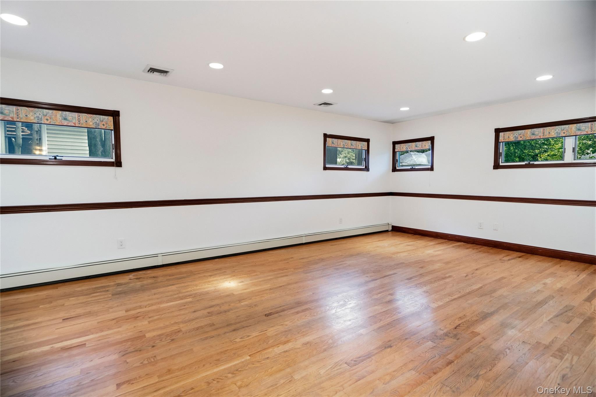 565 Mohawk Road Property Photo 5