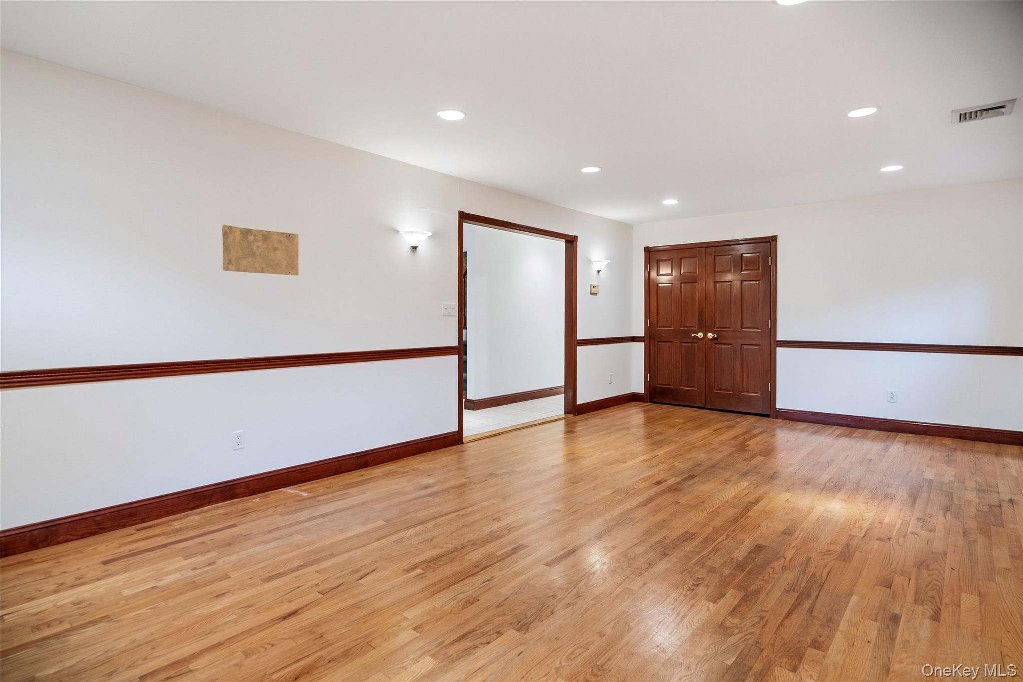 565 Mohawk Road Property Photo 6