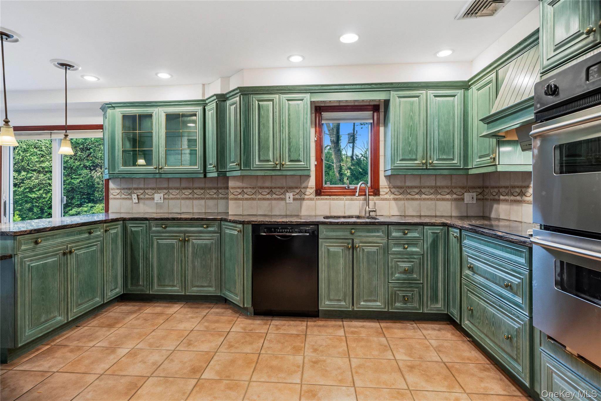 565 Mohawk Road Property Photo 18