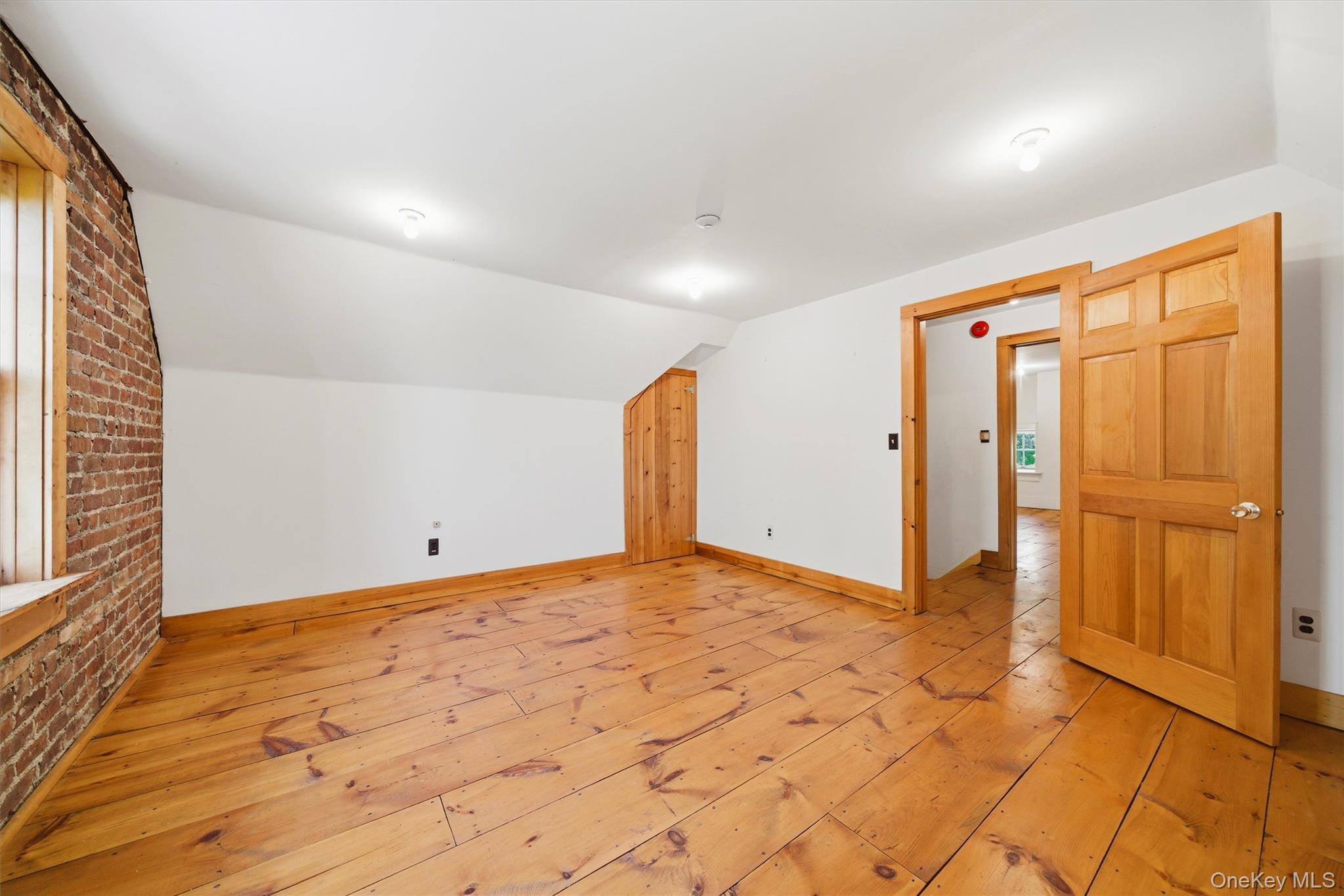 1 Oakland Avenue Property Photo 36