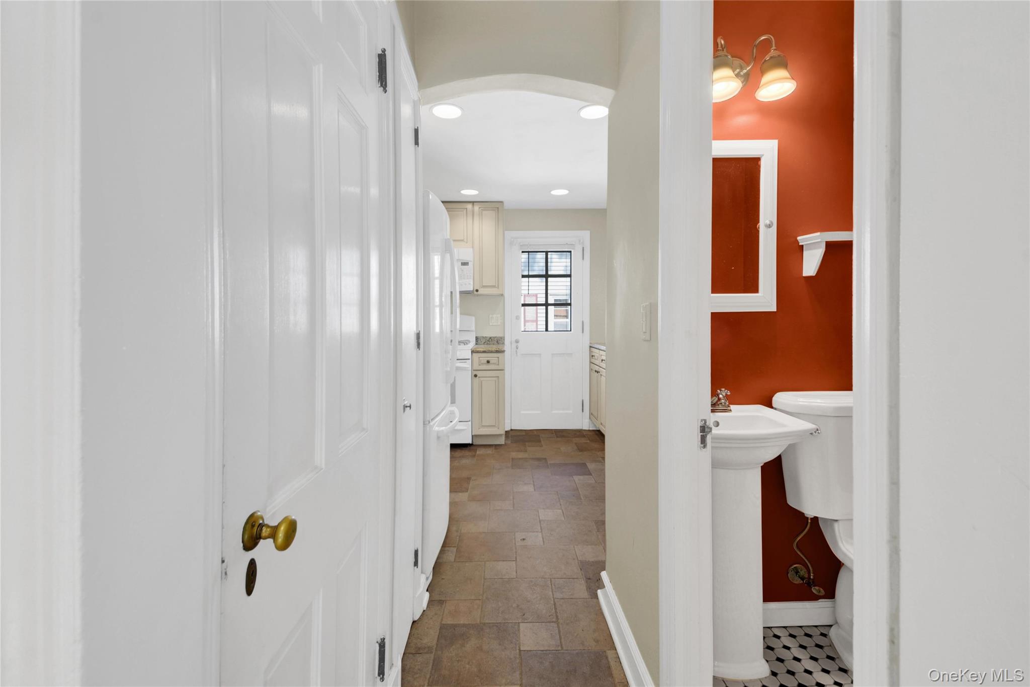 19 Aka 29 The Crossway Property Photo 11
