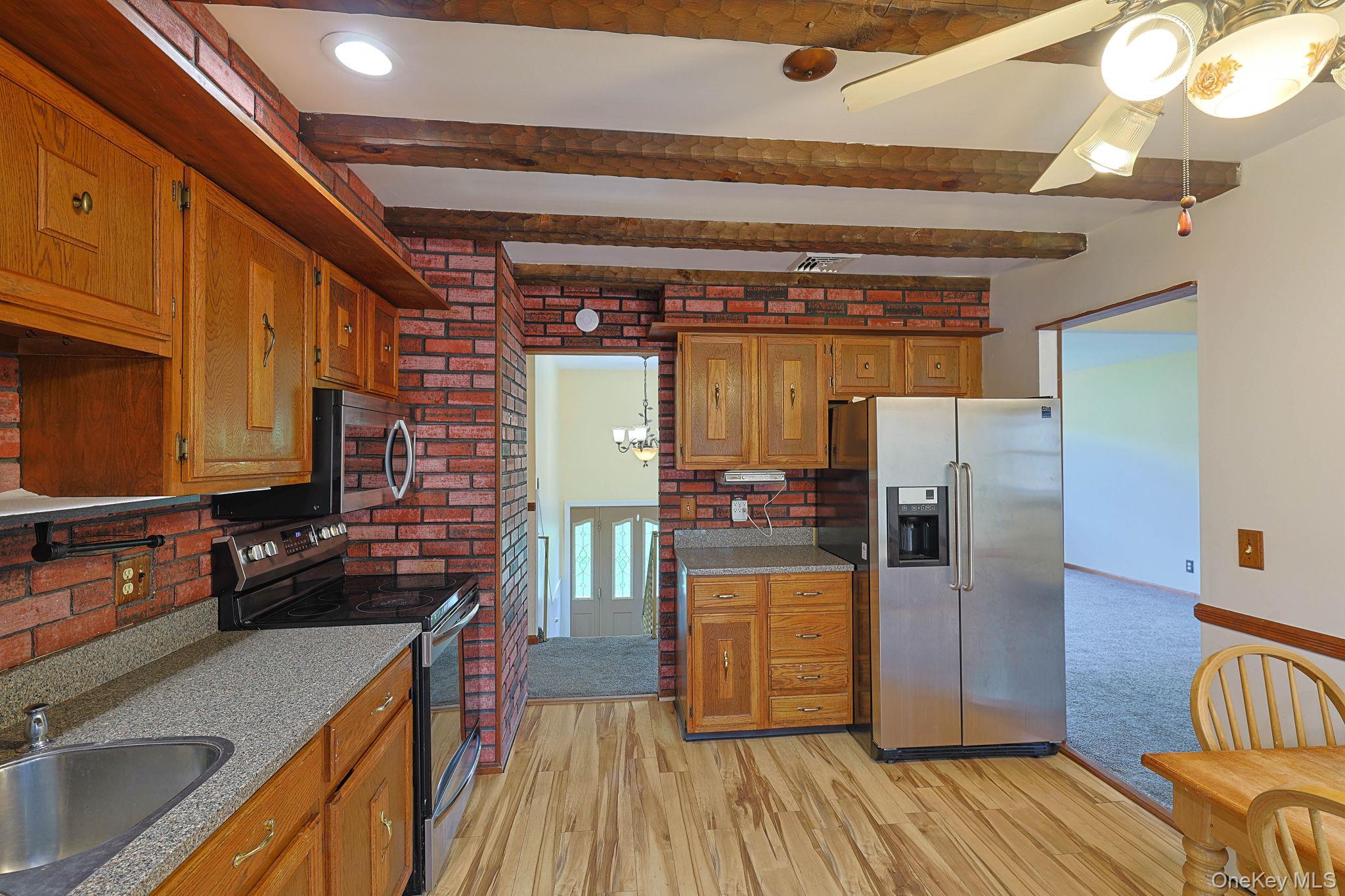70 Bayberry Drive Property Photo 7