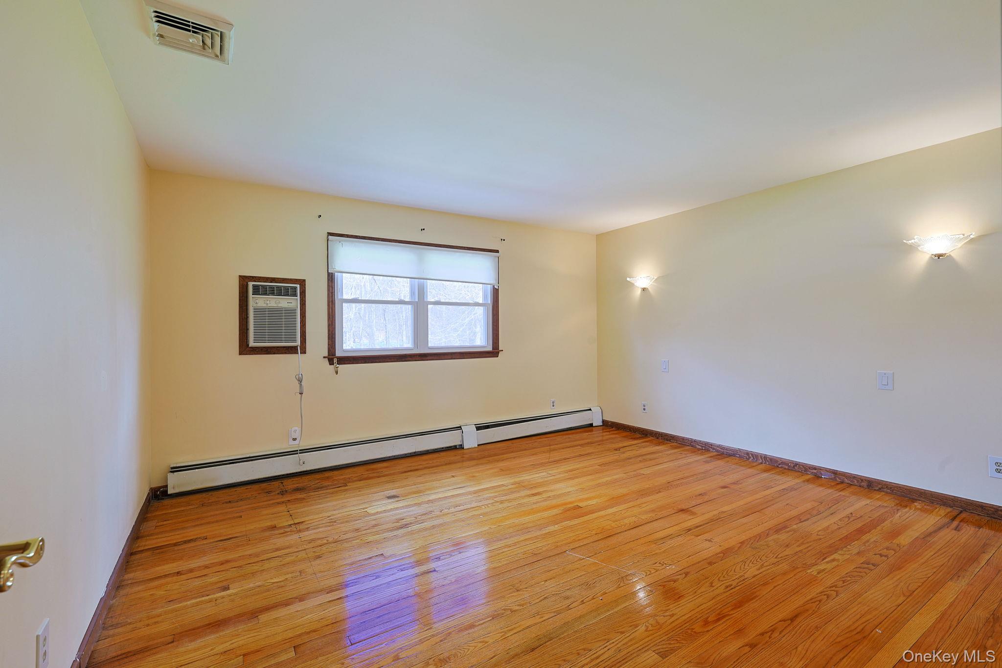70 Bayberry Drive Property Photo 15