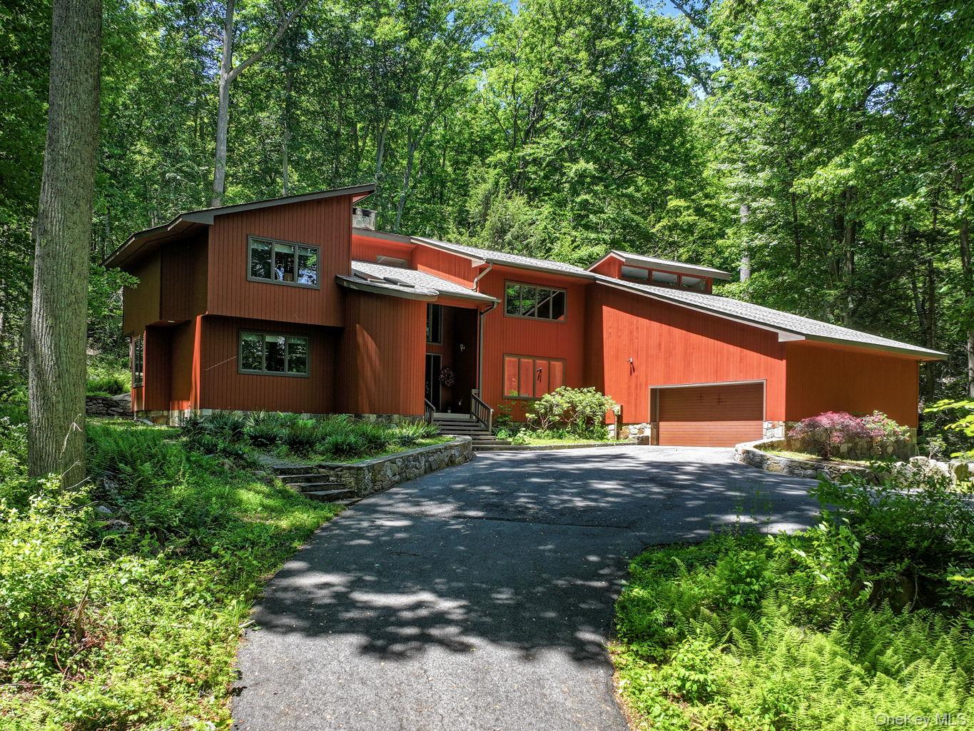 5 Buroak Drive Property Photo 1