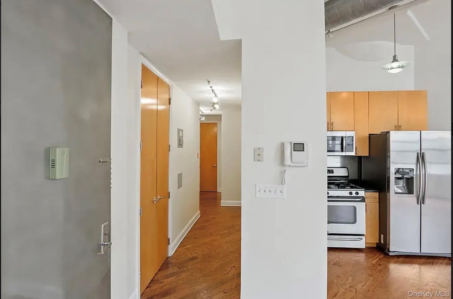 176 Johnson Street 7h Property Photo 5