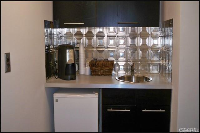 6226 Myrtle Avenue Property Photo 8