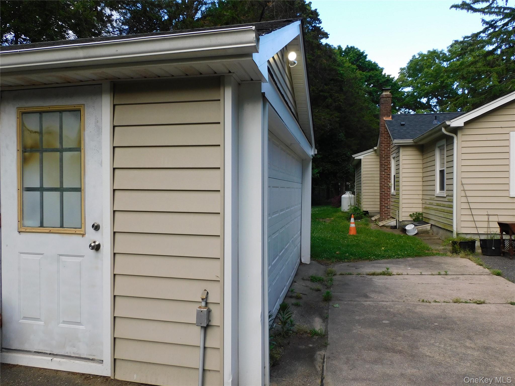 40 Wood Road Property Photo 4