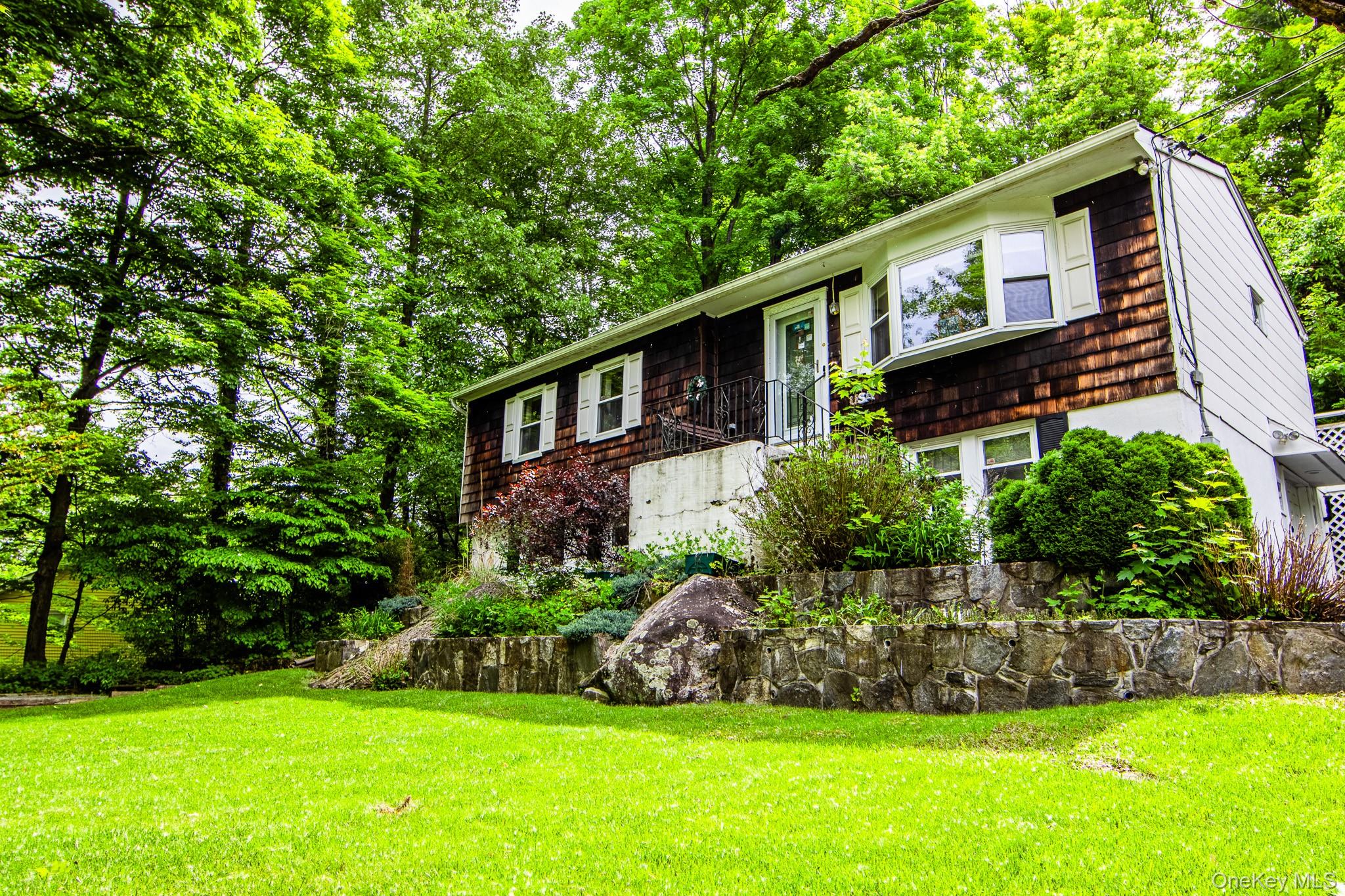 36 Rochambeau Road Property Photo 2