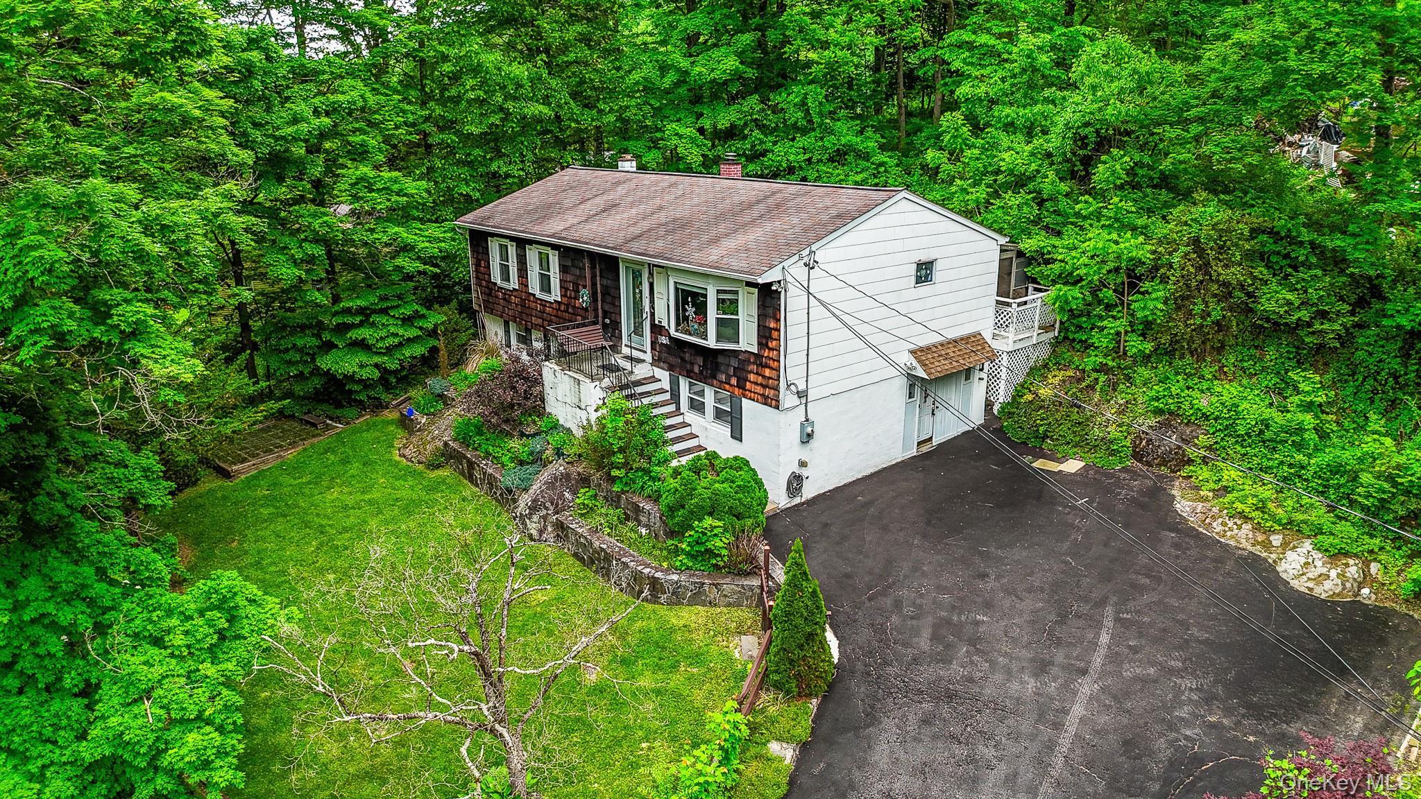 36 Rochambeau Road Property Photo 5