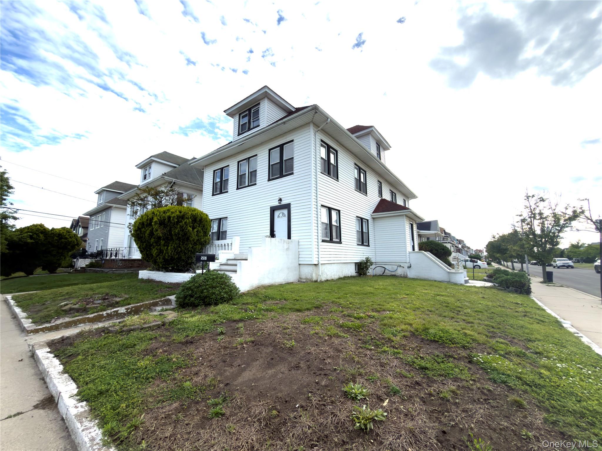 302 West Hudson Property Photo 3