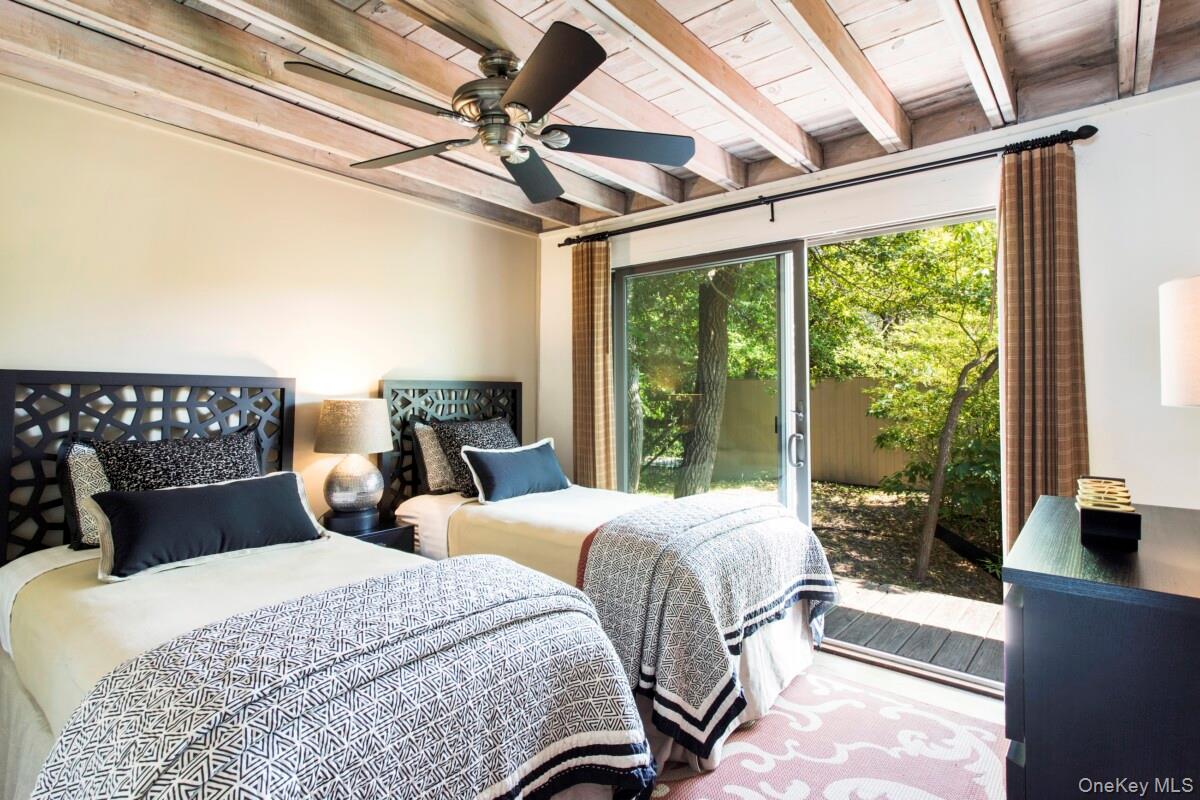 605 Shore Walk Property Photo 10