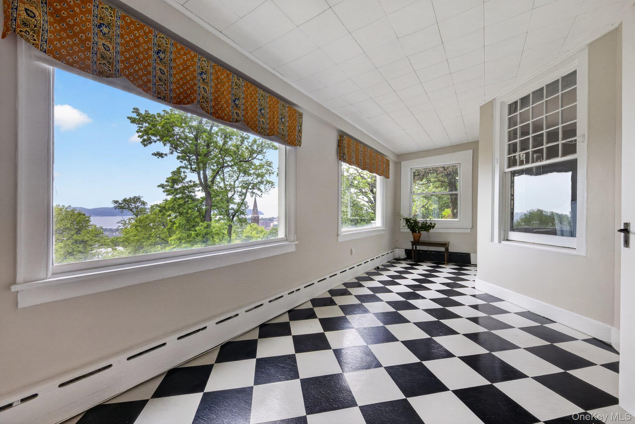 59 Fairview Avenue Property Photo 7
