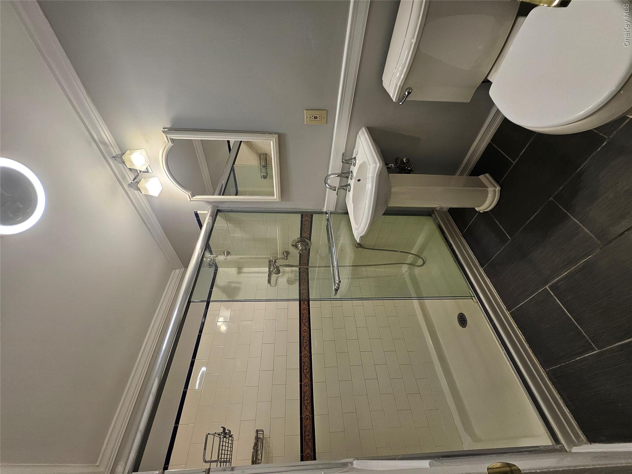 89 N Broadway 221 Property Photo 7