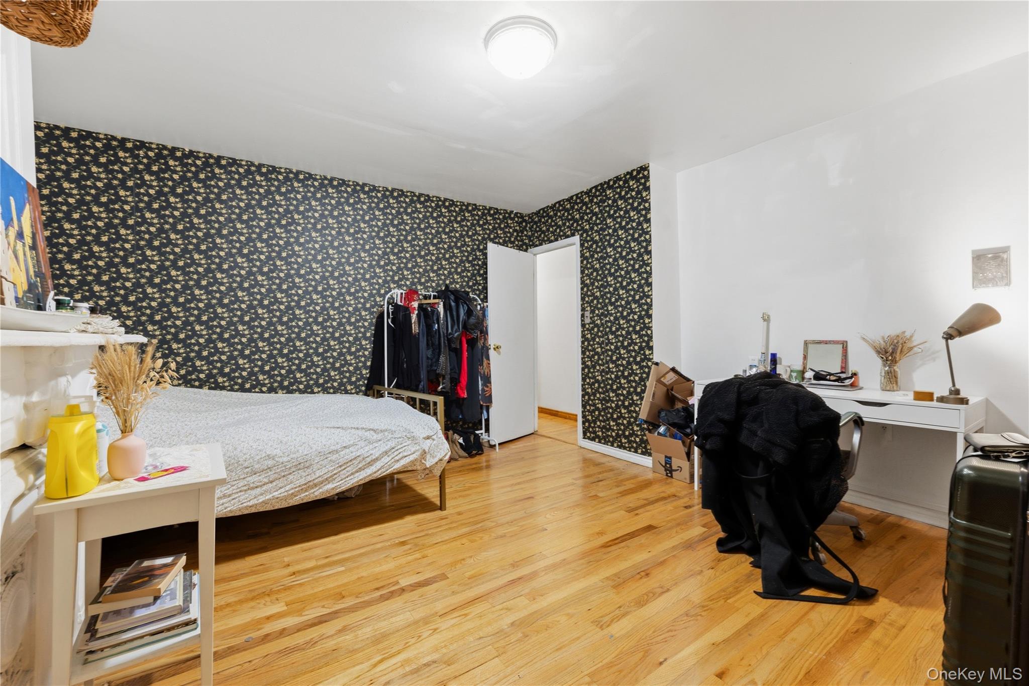 977 Lorimer Street Property Photo 10
