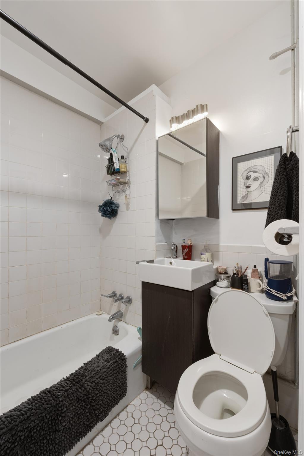977 Lorimer Street Property Photo 23