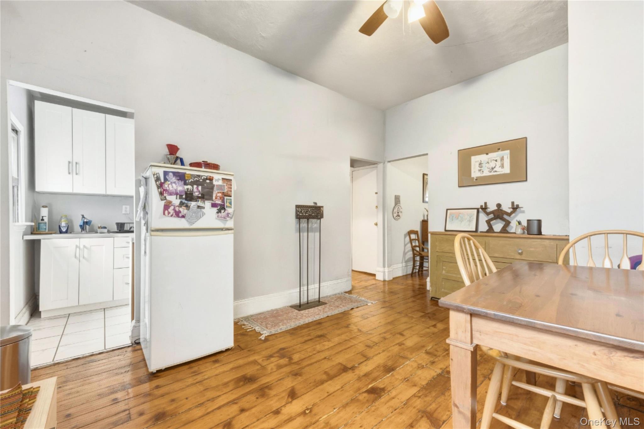 977 Lorimer Street Property Photo 25