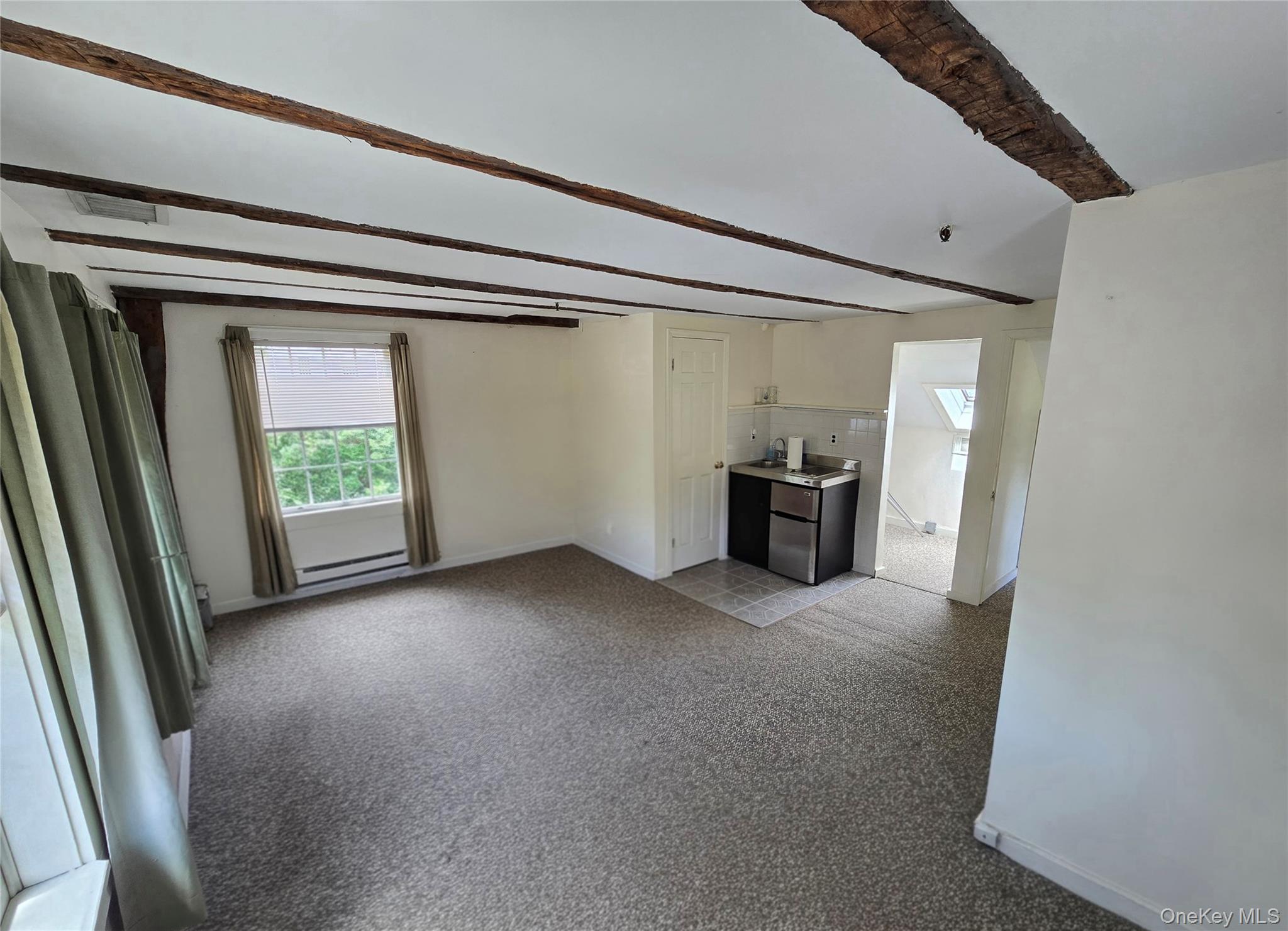 118 W Broadway Property Photo 6