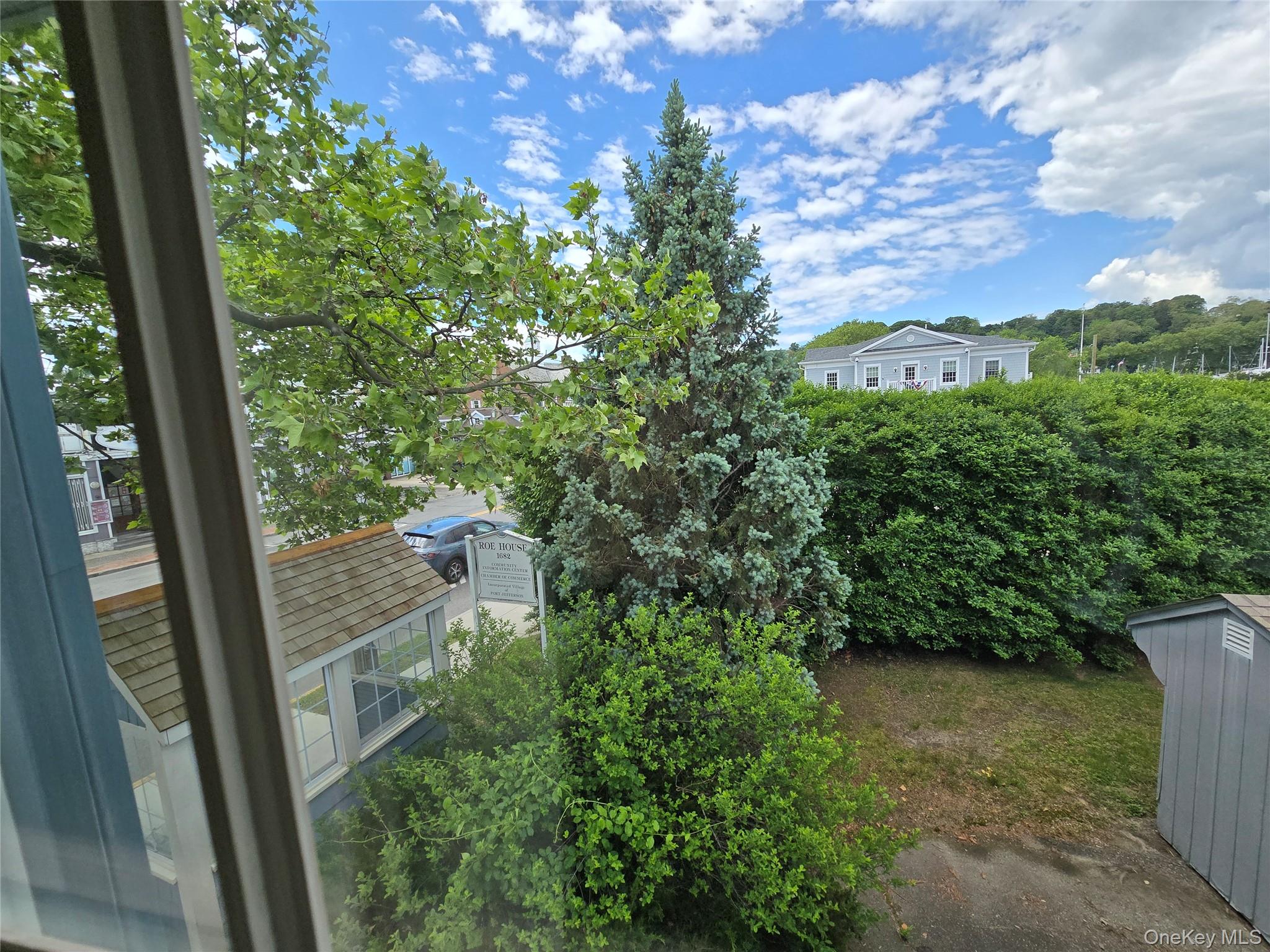 118 W Broadway Property Photo 11