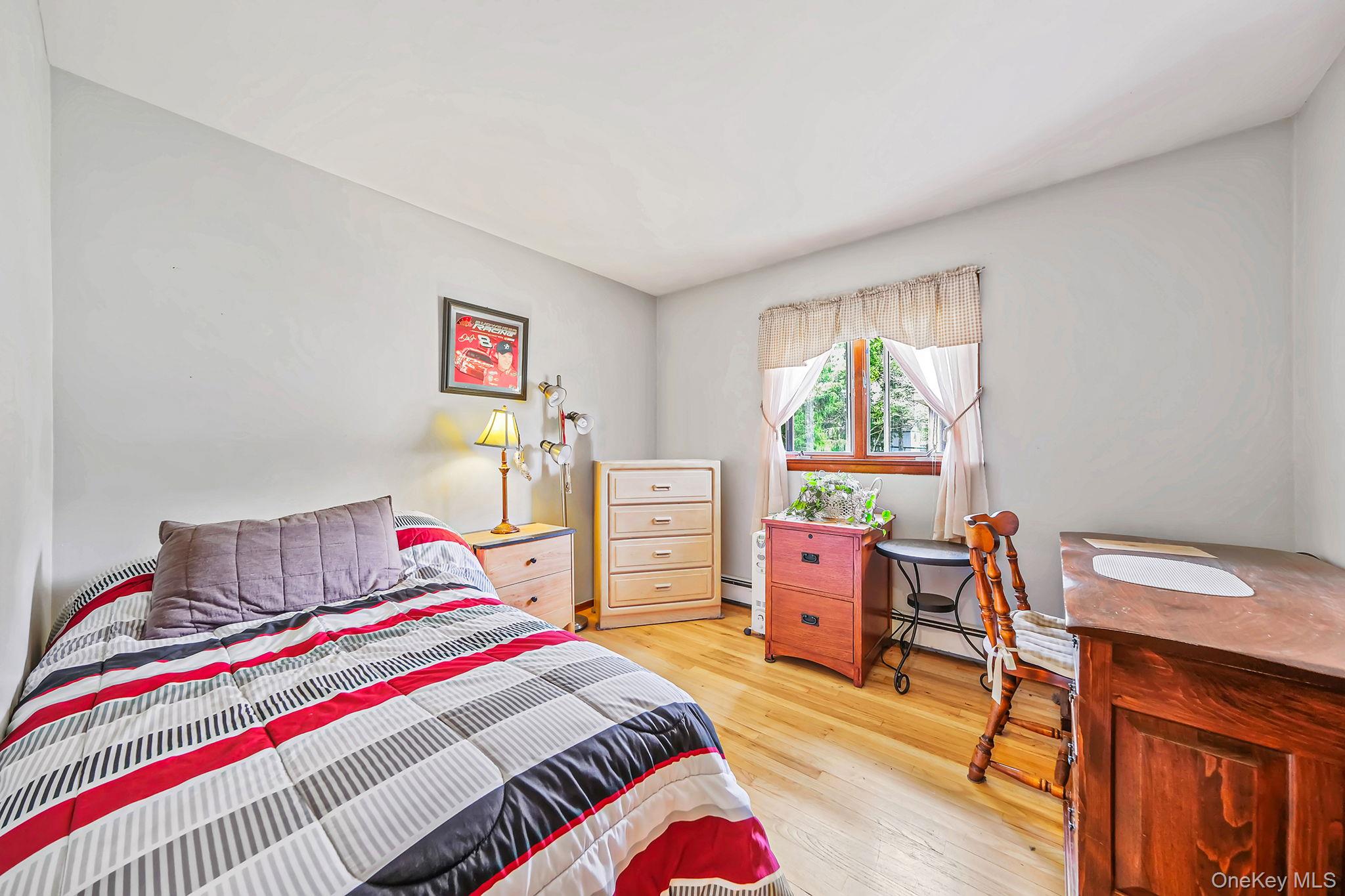 202 Waverly Avenue Property Photo 8