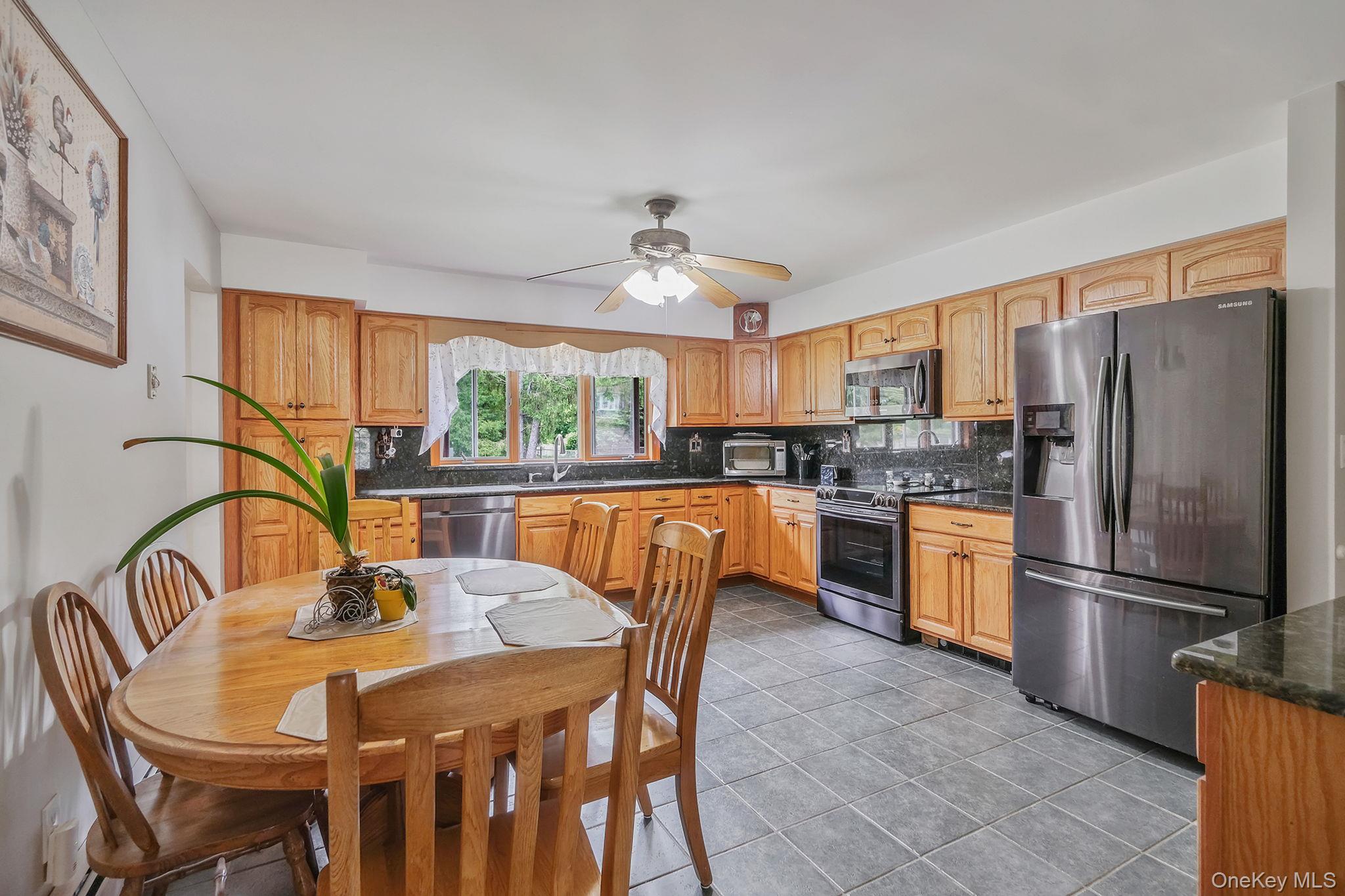 202 Waverly Avenue Property Photo 13