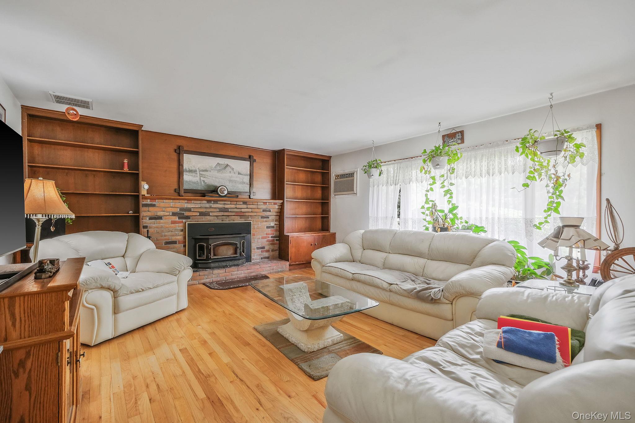 202 Waverly Avenue Property Photo 21