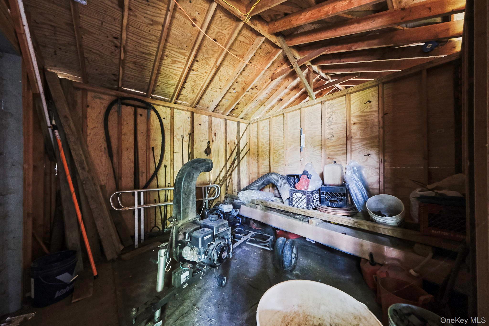 202 Waverly Avenue Property Photo 28