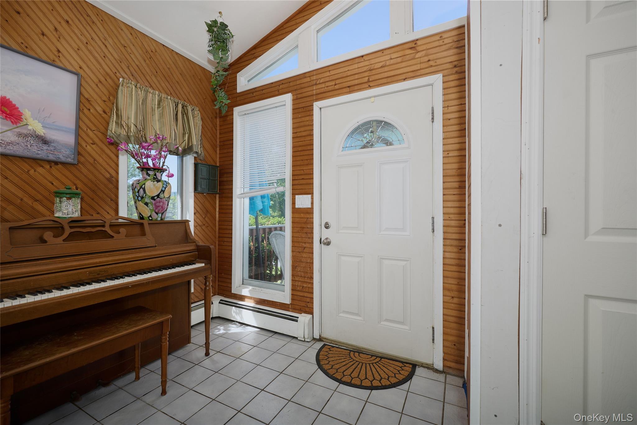 17 Derick Drive Property Photo 8