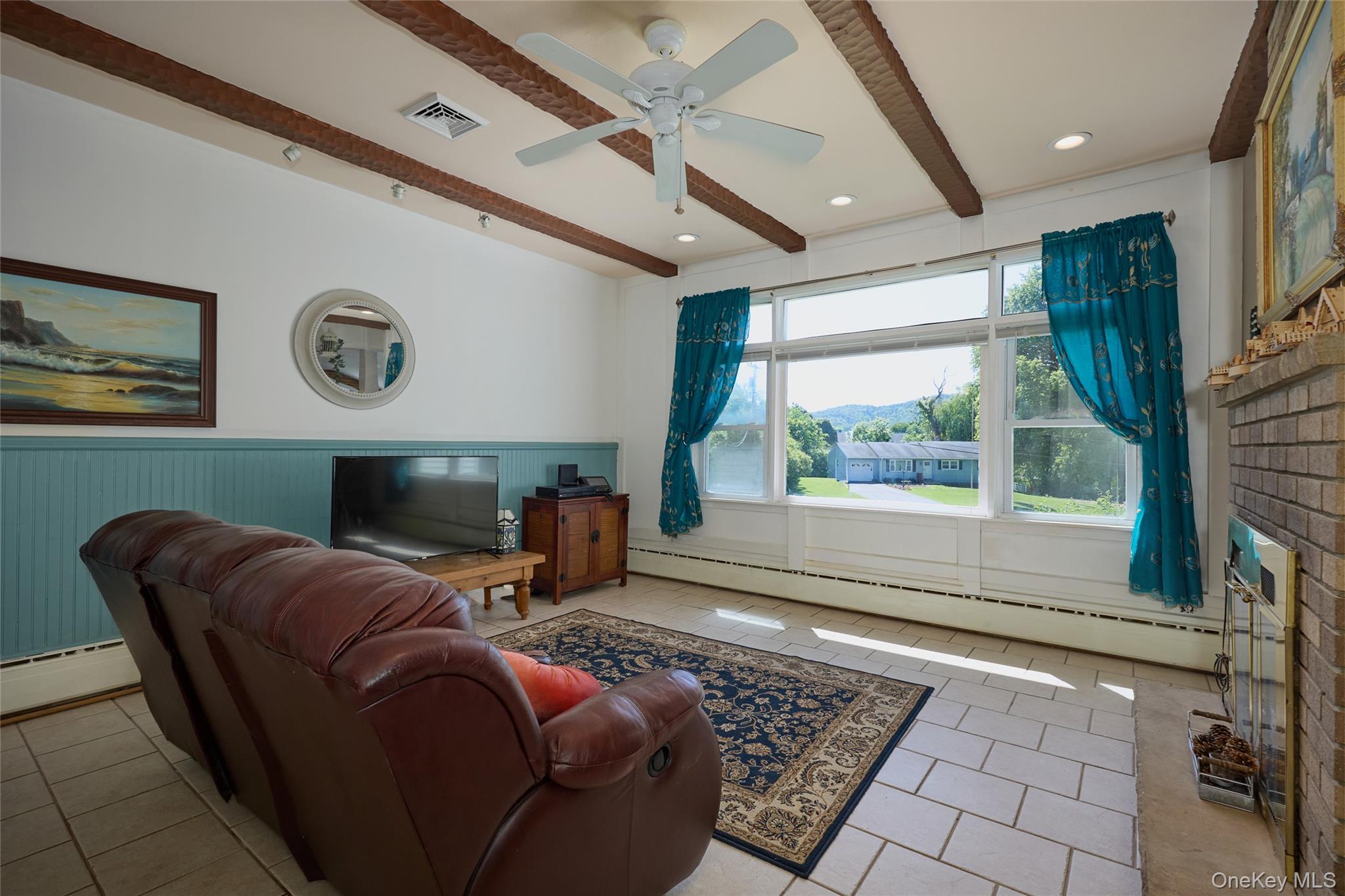 17 Derick Drive Property Photo 16