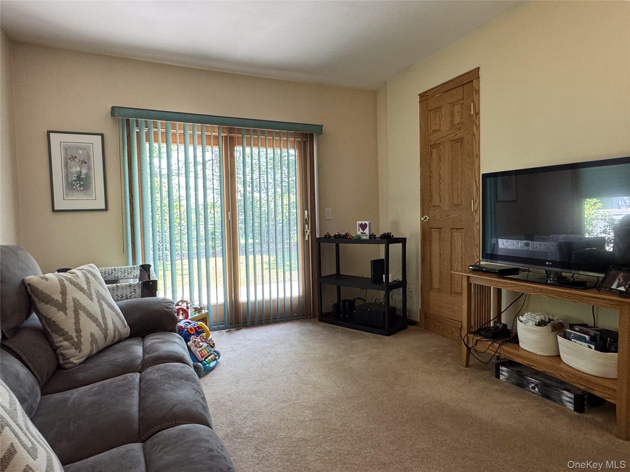 8 Donnatella Lane Property Photo 28