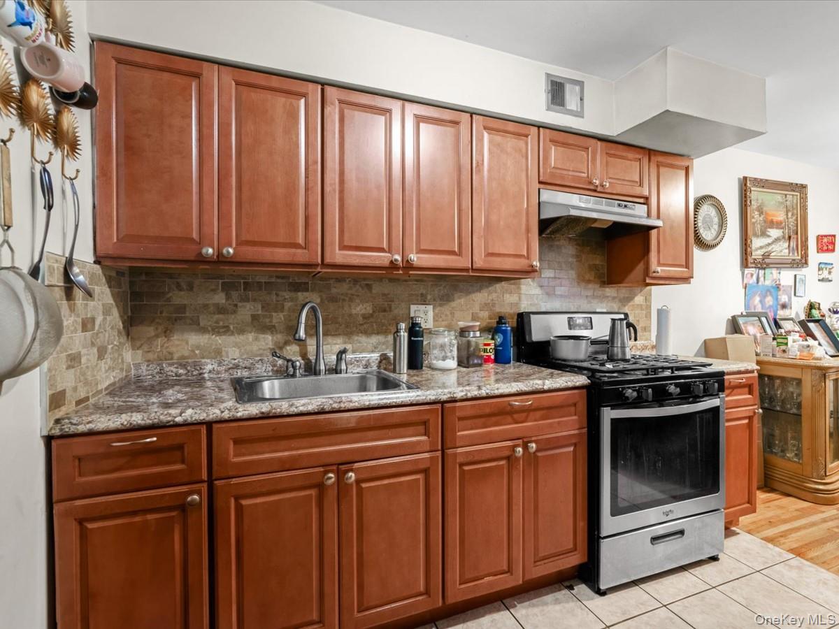 42 Autumn Avenue Property Photo 5