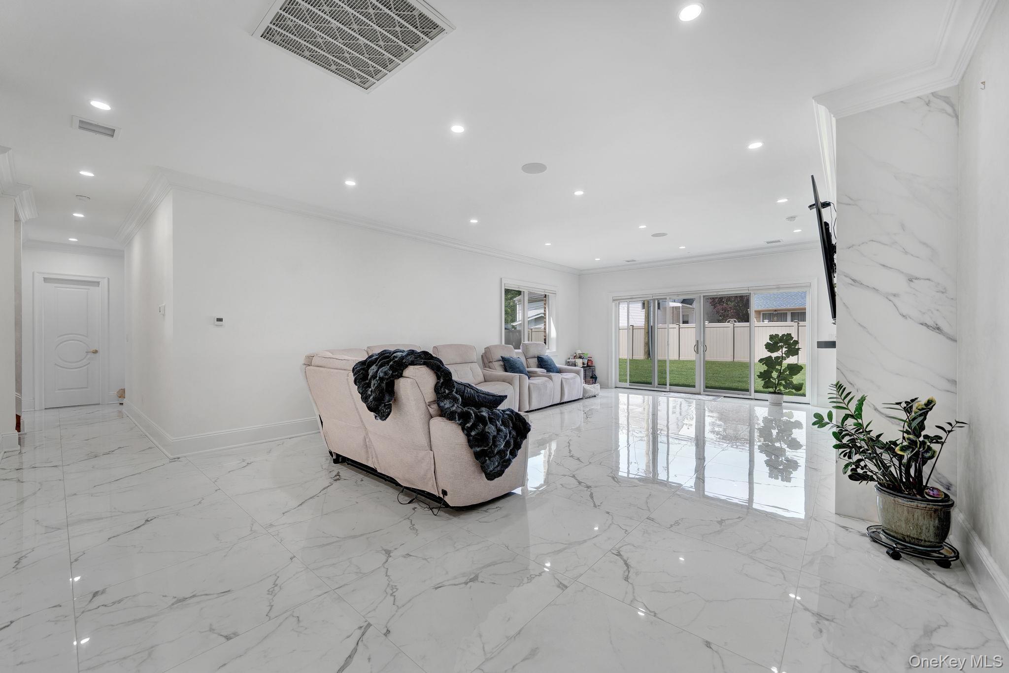 783 Oakleigh Road Property Photo 32