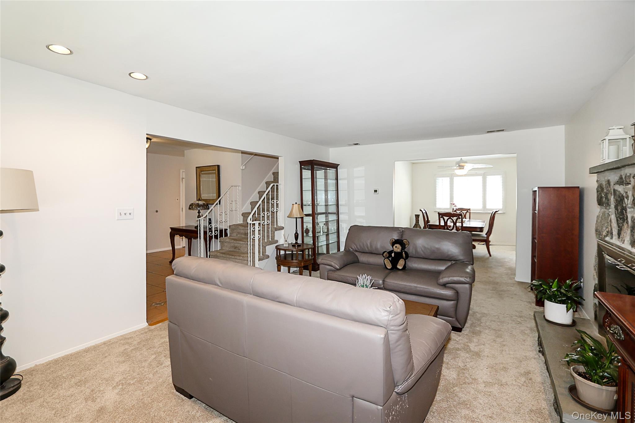 4 Quincy Lane Property Photo 7