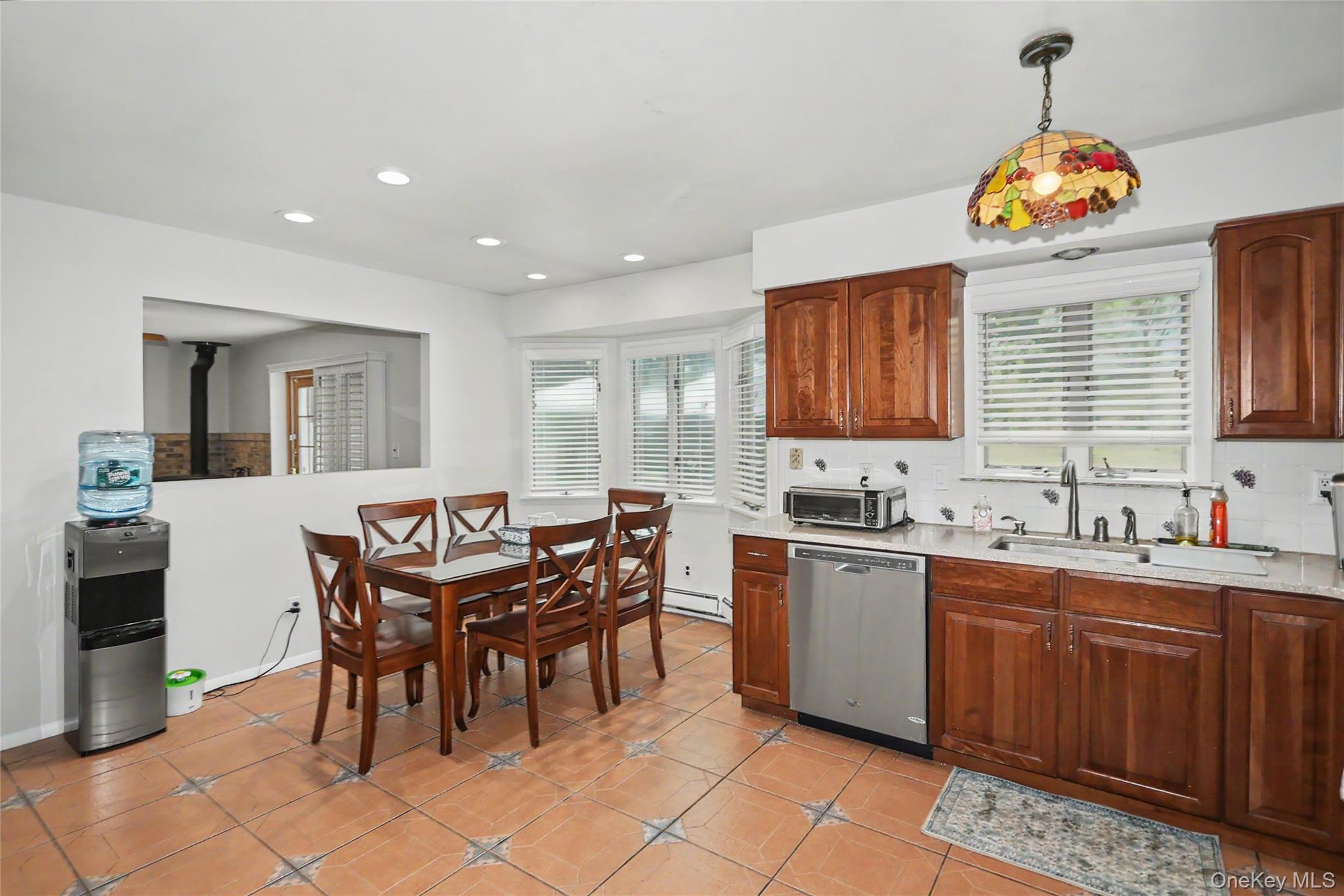 4 Quincy Lane Property Photo 10