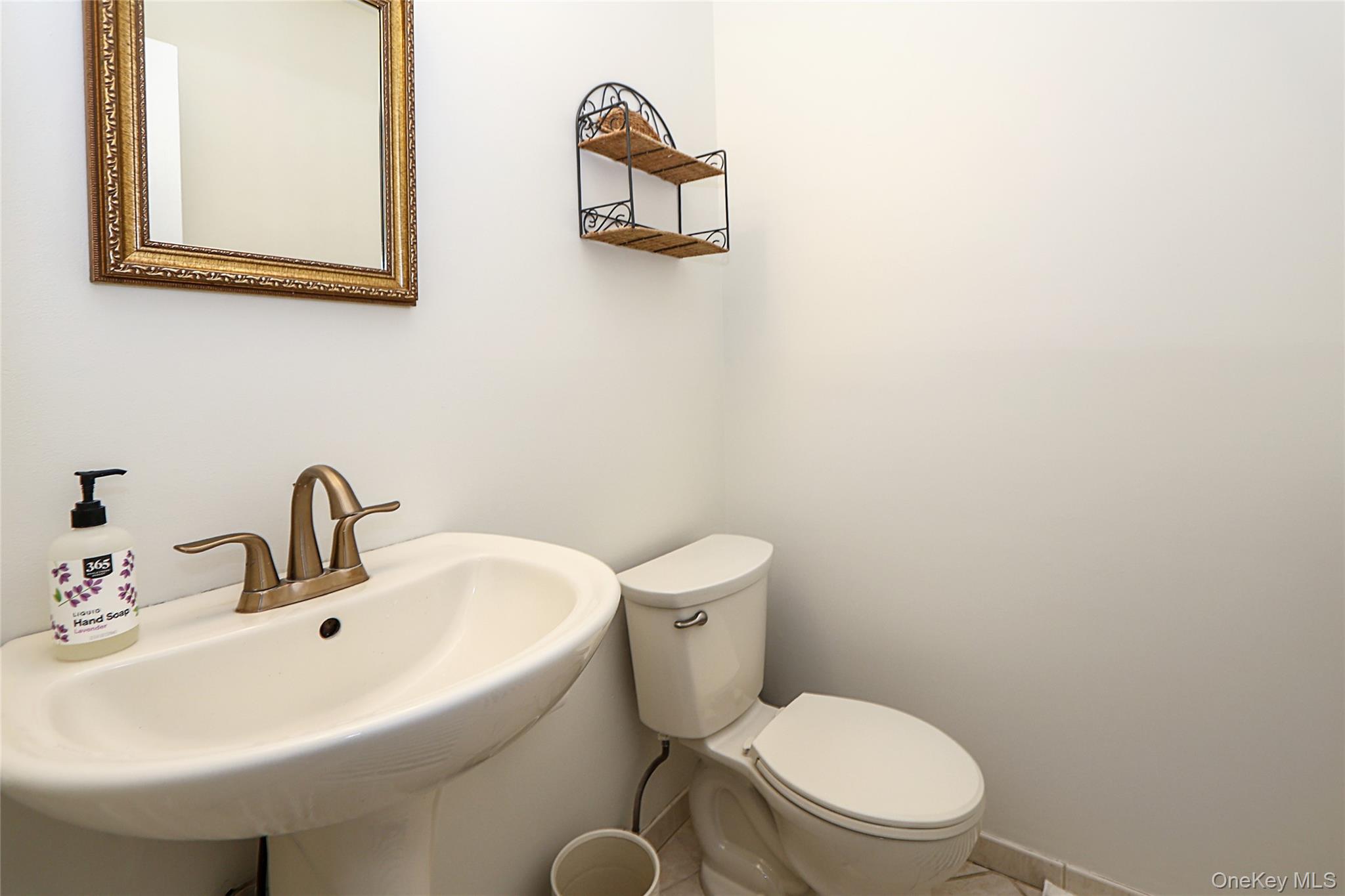 4 Quincy Lane Property Photo 17