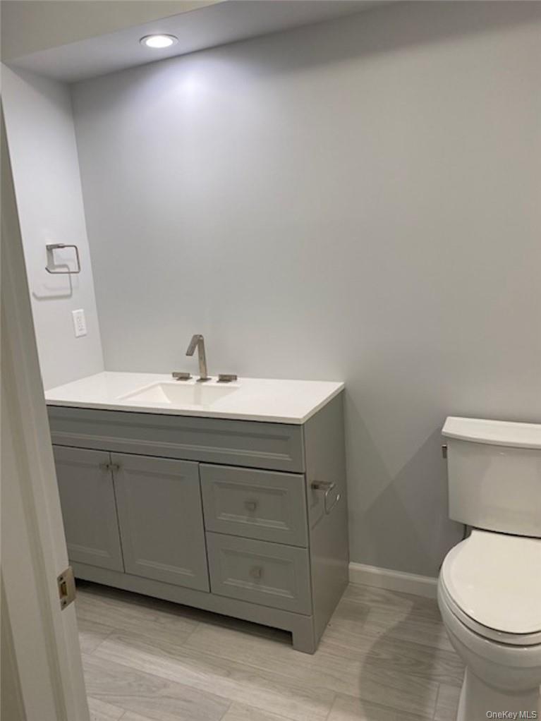 165/167 E Main Street 2a Property Photo 11