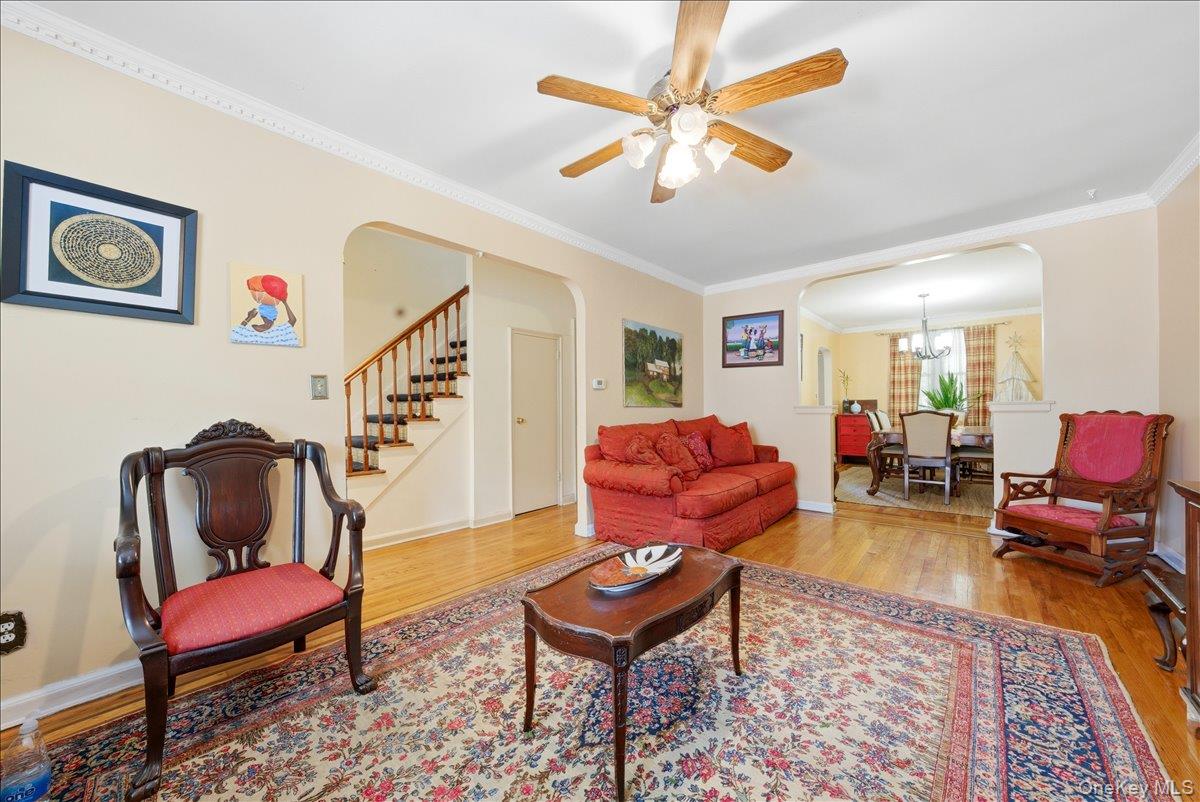 4425 Richardson Avenue Property Photo 2