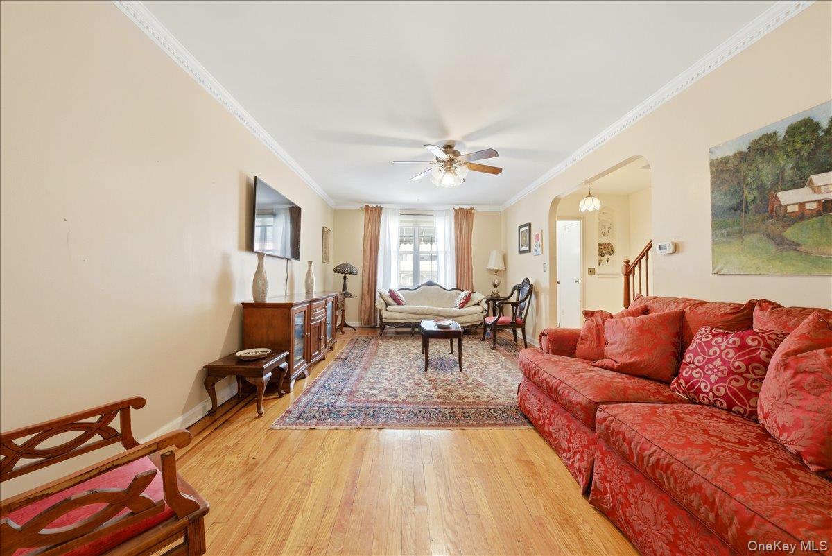 4425 Richardson Avenue Property Photo 3