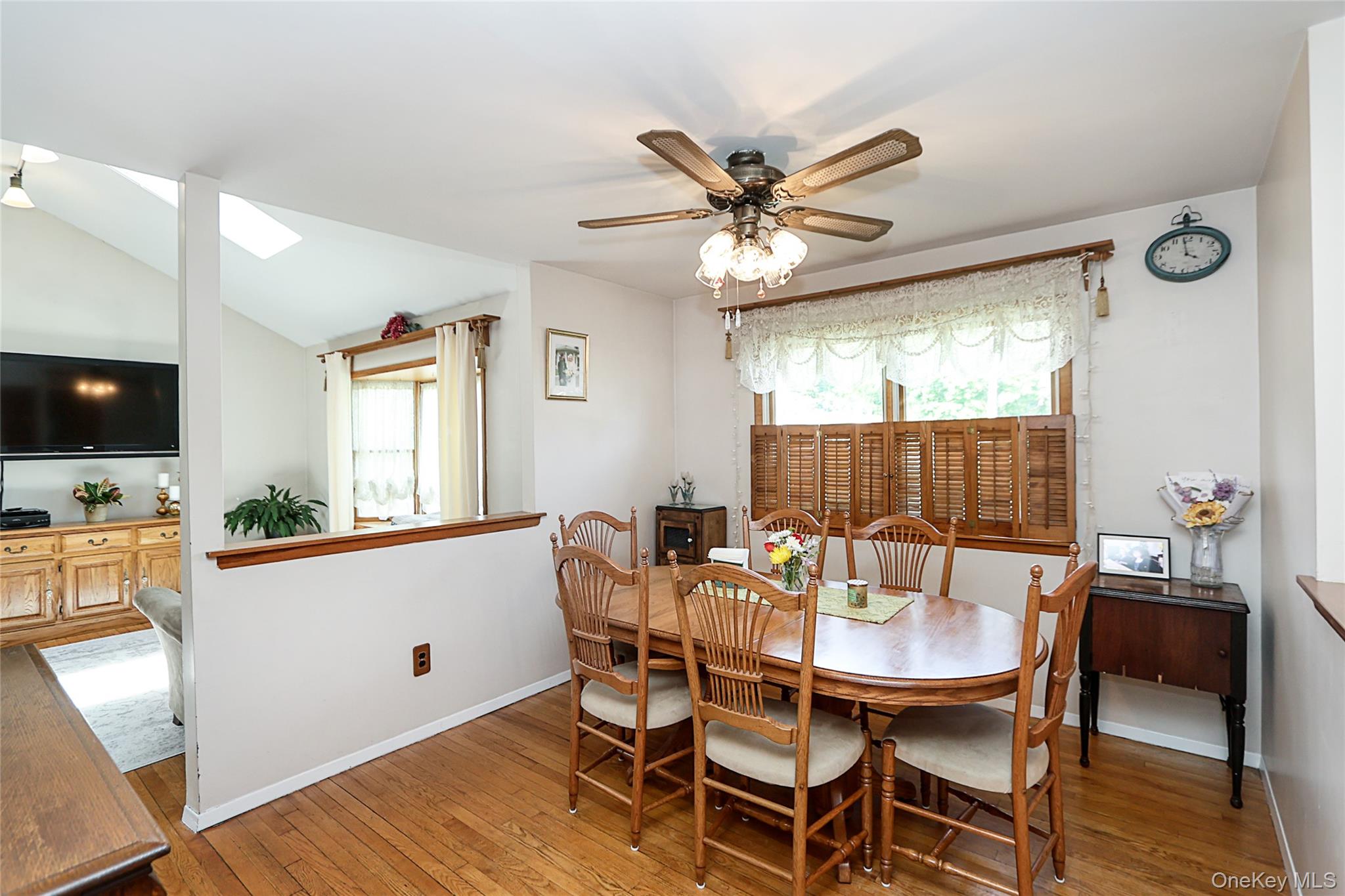 1372 Pine Drive Property Photo 4