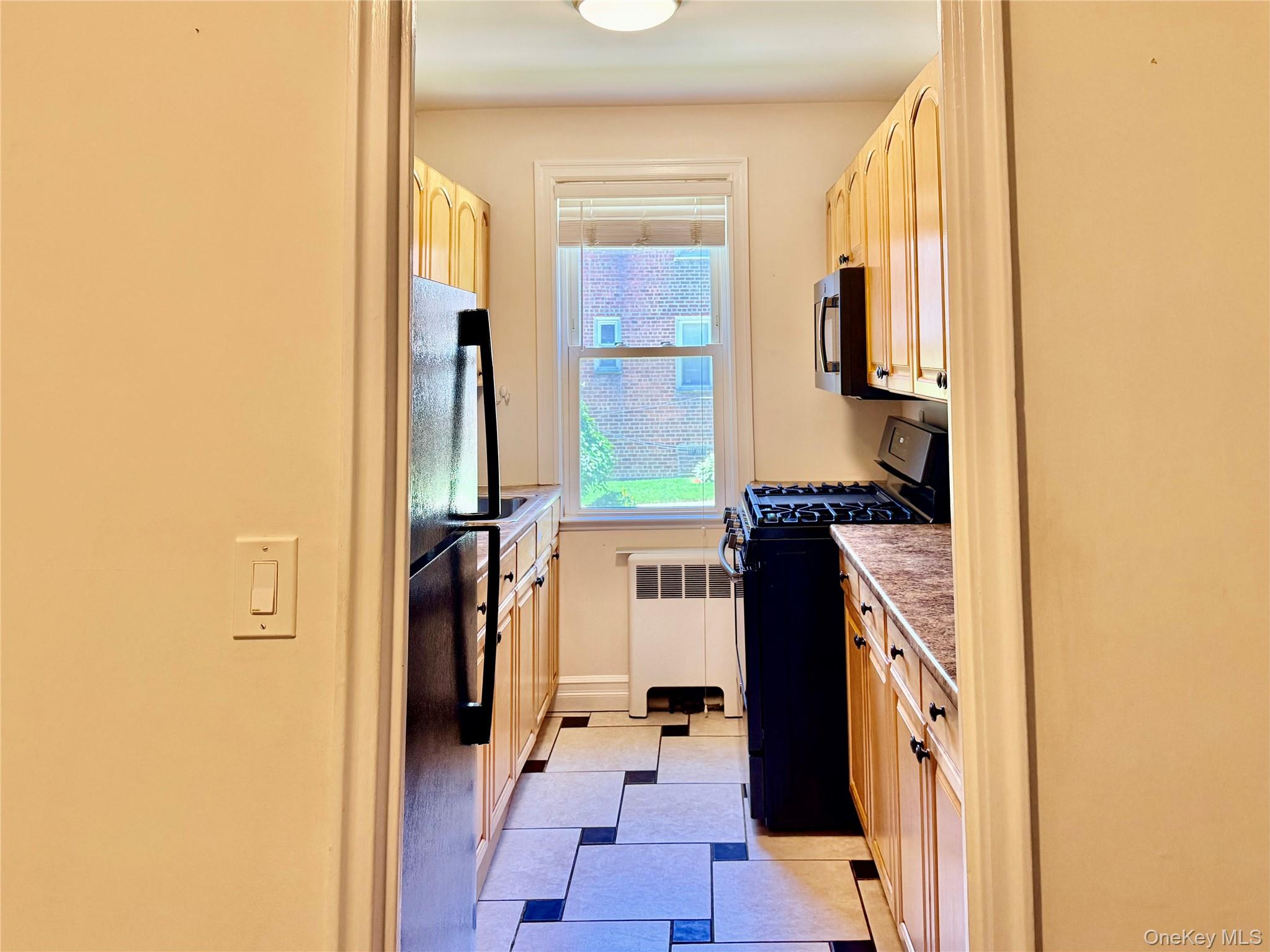 1555 Central Park Avenue H2 Property Photo 6