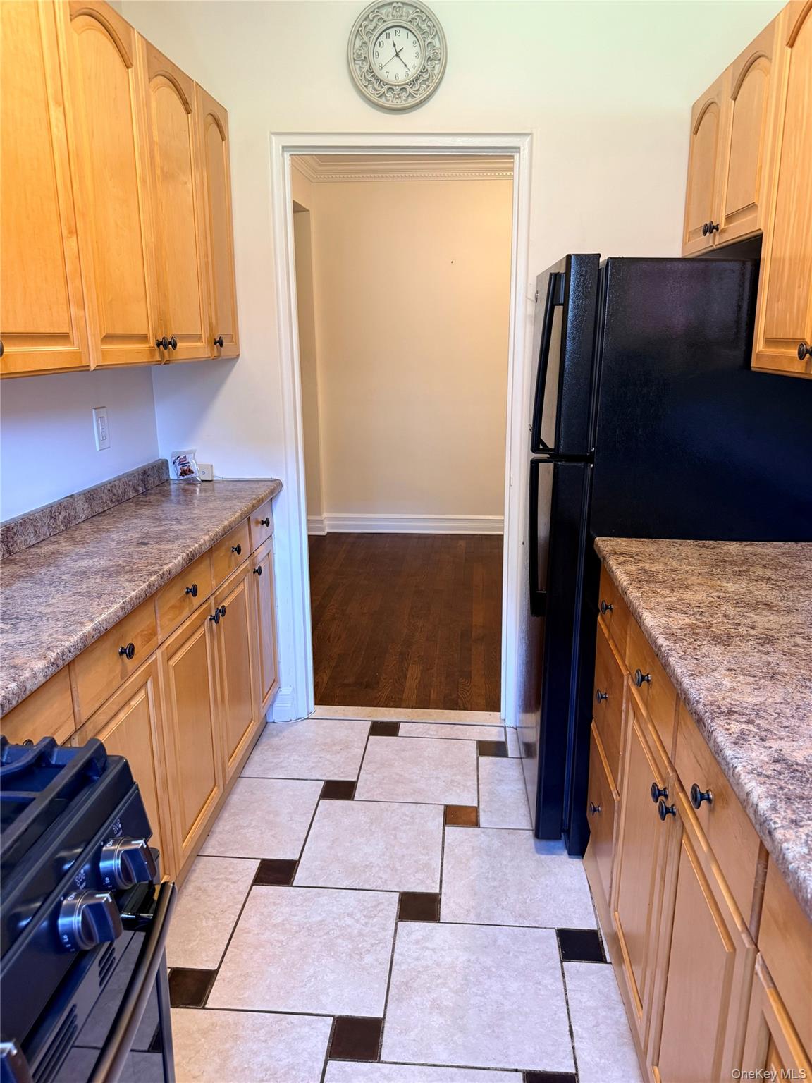 1555 Central Park Avenue H2 Property Photo 7