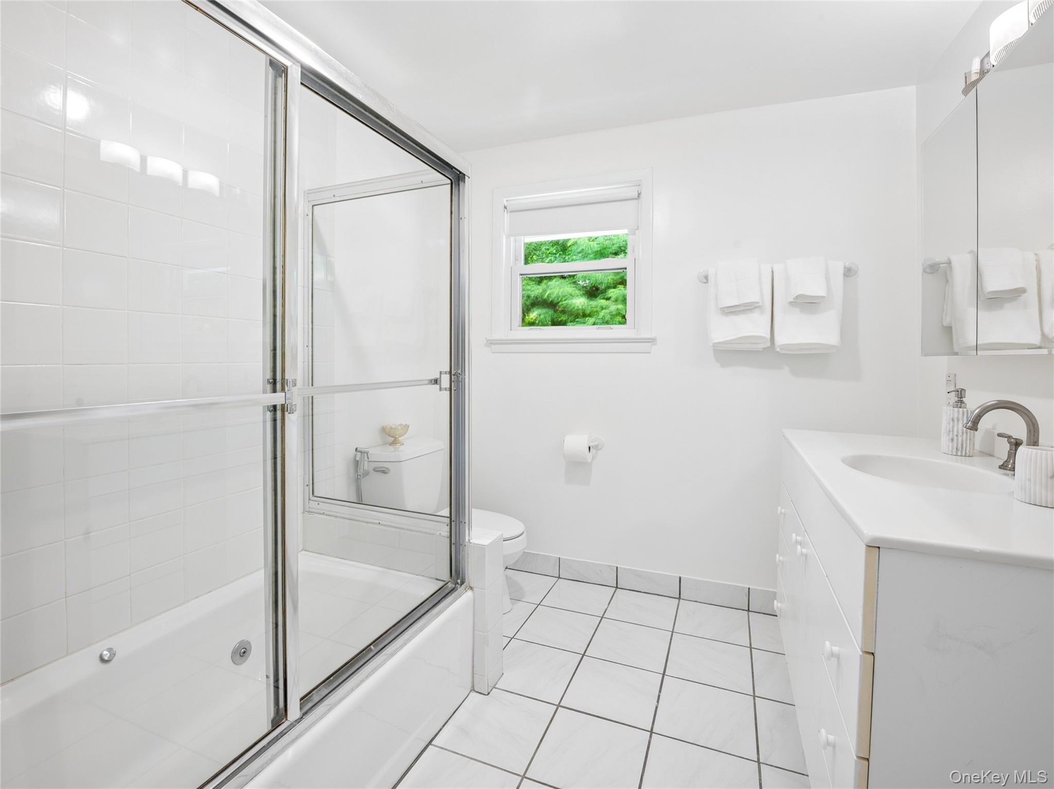 221 Highbrook Avenue Property Photo 15