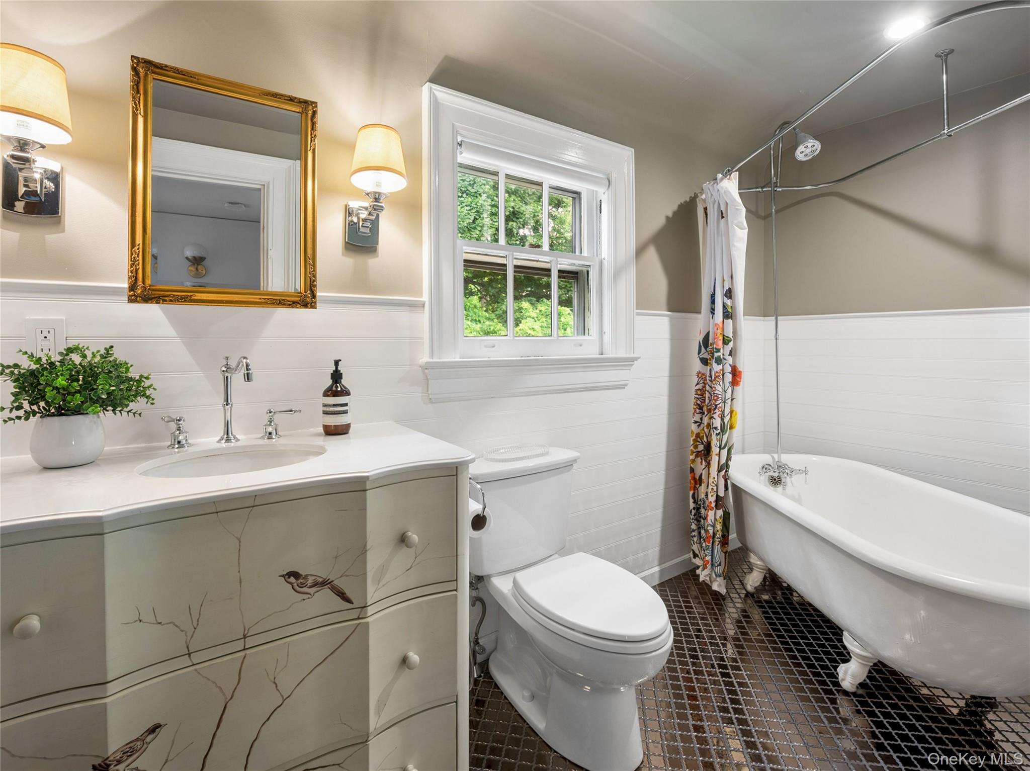221 Highbrook Avenue Property Photo 24