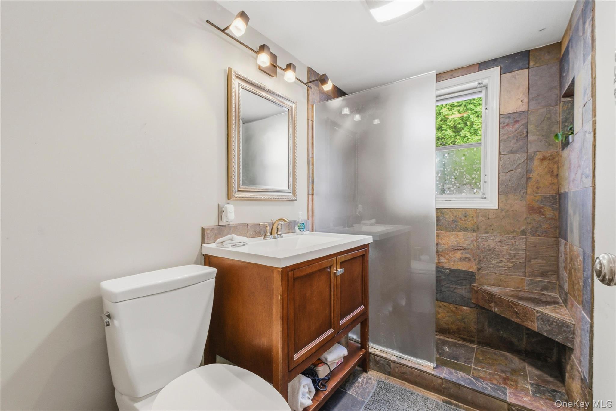 24 Tamarack Road Property Photo 15