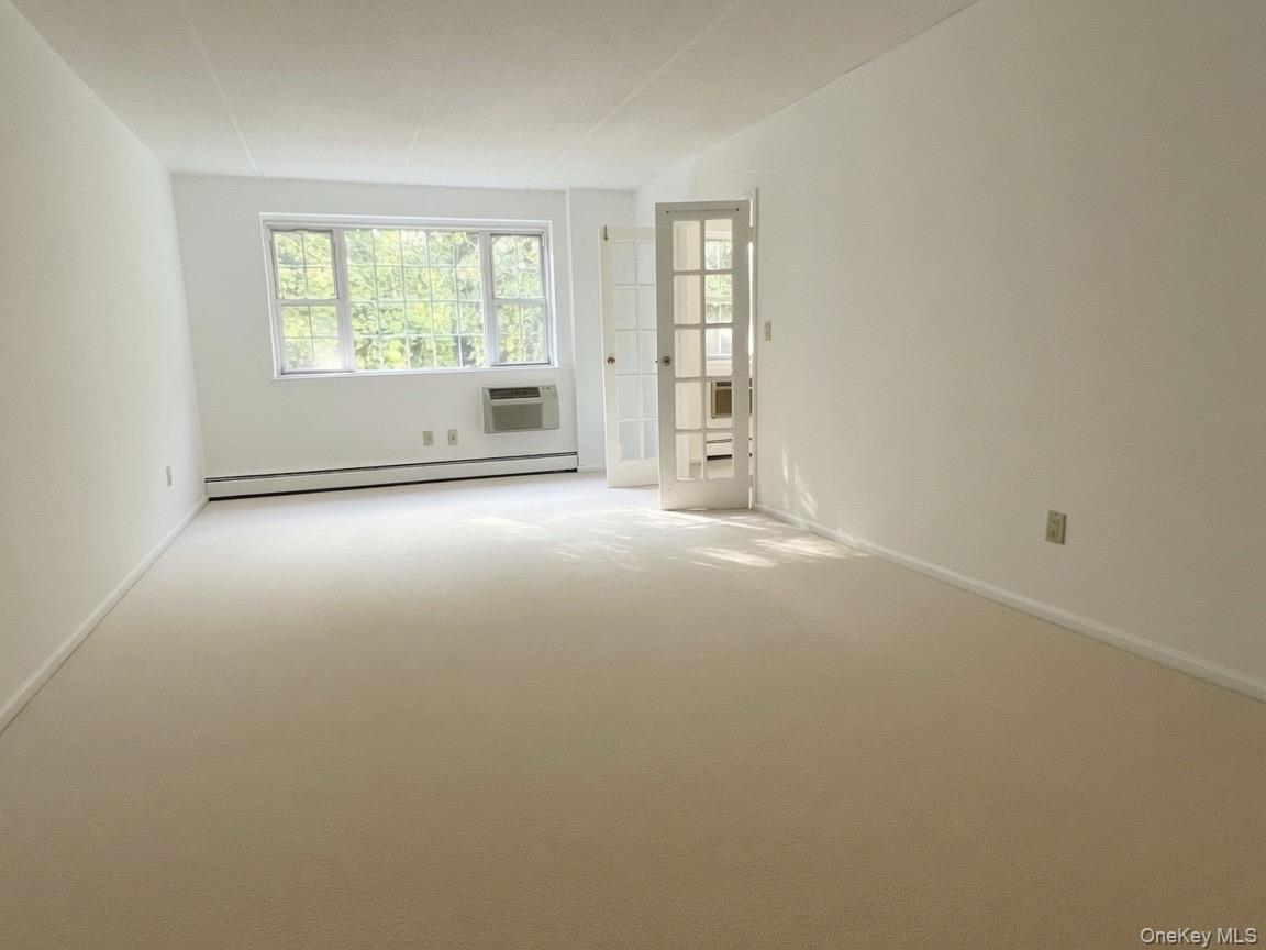 2 Consulate Drive 1-a Property Photo 4