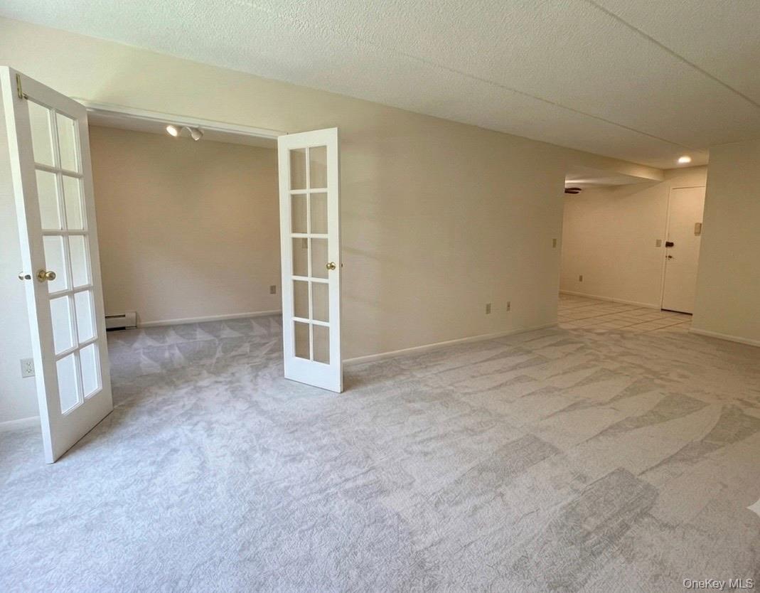 2 Consulate Drive 1-a Property Photo 5